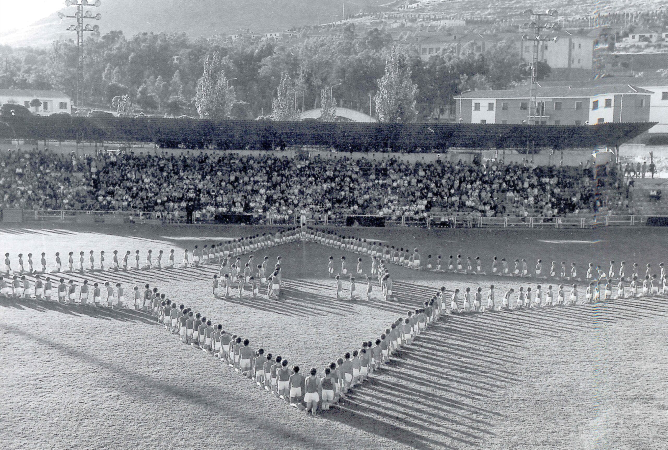 Juegos deportivos organizados por la OJE en Puertollano (Ciudad Real) en los años 60. / Fondo Los Legados de la Tierra. Archivo de la Imagen de Castilla-La Mancha Juegos deportivos organizados por la OJE en Puertollano (Ciudad Real) en los años 60. / Fondo Los Legados de la Tierra. Archivo de la Imagen de Castilla-La Mancha