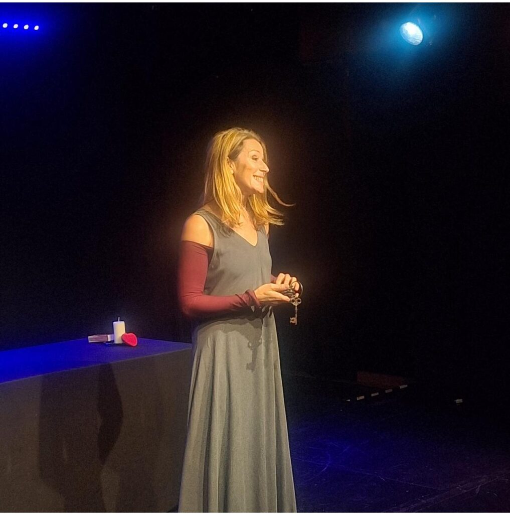 Raíces de tierra y azúcar - Cia. Alas Batientes / Pilar Acheve