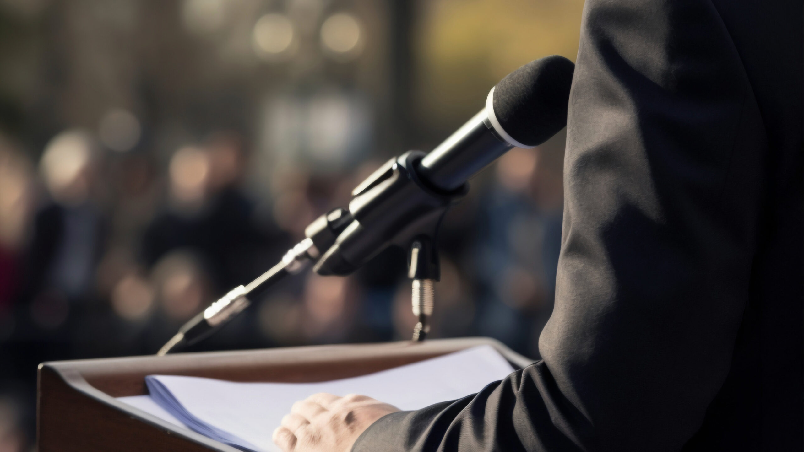 Cuando el debate se convierte en una pelea de eslóganes emocionales, y las palabras solo sirven de proyectiles / #Tintamanchega Cuando el debate se convierte en una pelea de eslóganes emocionales, y las palabras solo sirven de proyectiles / #Tintamanchega