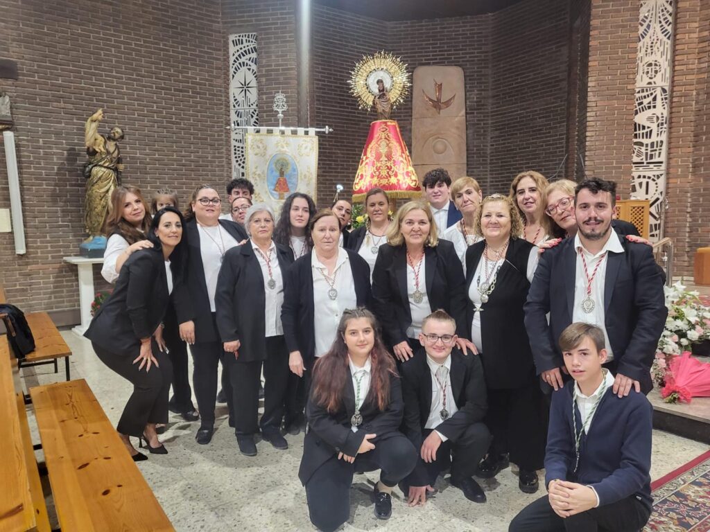 Barrio del Pilar con su patrona / Carlos Moreno