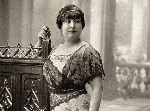 Carmen de Burgos / Archivo de Bibliotecas de Madrid