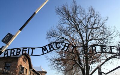 Rudolf Höss, comandante de Auschwitz: confesiones antes de ser ejecutadoCondenado a muerte en 1947, Rudolf Höss dejó por escrito unas confesiones que revelan cómo los verdugos justificaron sus crímenes