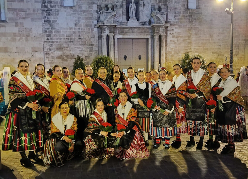 Viaje de la asociación a las Fallas de Valencia / Asoc. Dulcineas y Damas Manchegas