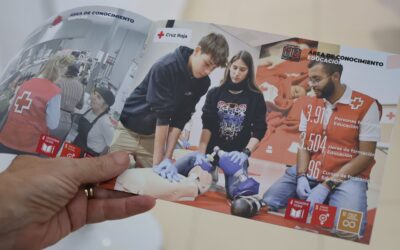 Alcázar de San Juan | Cruz Roja atendió a más de 5.000 personas en 2025 y aumentó un 10 % su actividad asistencialLa organización suma casi 600 voluntarios y cerca de 1.300 socios y donantes, mientras sus acciones de sensibilización alcanzaron a más de 15.000 personas