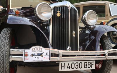 Alcázar de San Juan | Una treintena de vehículos históricos hace parada en la ciudad con el XXXII Rallye Tierras ManchegasLa exposición reunió modelos fabricados entre 1921 y 1946 de marcas como Cadillac, Packard, LaSalle, Chevrolet y Ford dentro de una ruta centrada este año en castillos y molinos de La Mancha