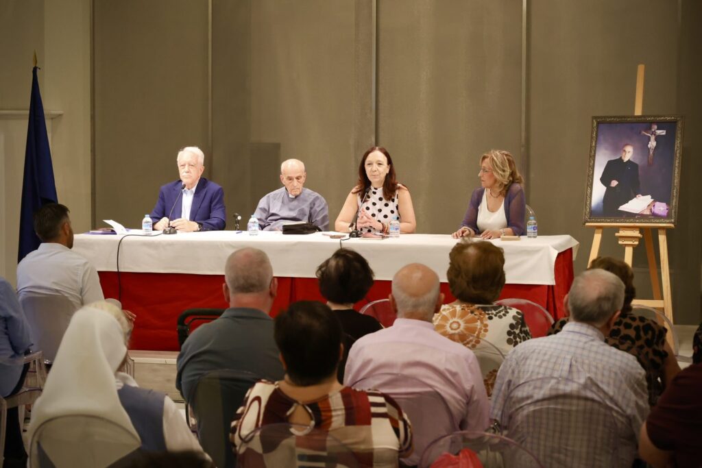 Vicente Manzaneque presenta a sus 98 años las memorias de una vida ‘contra corriente’ / Ayto. Alcázar de San Juan