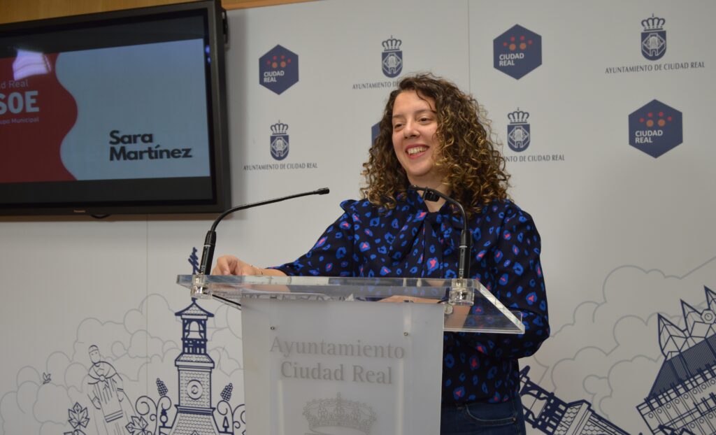 Sara Martínez en la rueda de prensa sobre el Plan Director del Arbolado / PSOE CR