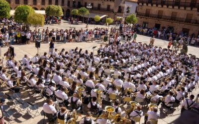 Villanueva de los Infantes | Más de 300 músicos participan en el I Encuentro de Bandas del Campo de MontielNueve agrupaciones de la comarca protagonizaron una jornada que nace con vocación anual e itinerante por distintos municipios del territorio