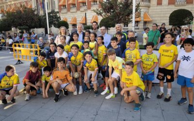 Ciudad Real | La Semana Europea del Deporte arranca con balonmano y ‘cycling’ en las plazas del centroEl Caserío reunió a casi 700 escolares y Go Fit trasladó dos ‘masterclass’ al aire libre en una programación con 35 actividades y 23 clubes