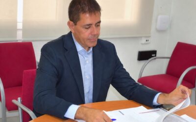 Política provincial | El PSOE cifra en más de 3 millones los pagos pendientes de la Diputación a 12 municipiosJosé Manuel Bolaños asegura que Fuente el Fresno tiene 911.565 euros por cobrar y pide al Gobierno provincial que aclare los plazos de abono al resto de ayuntamientos