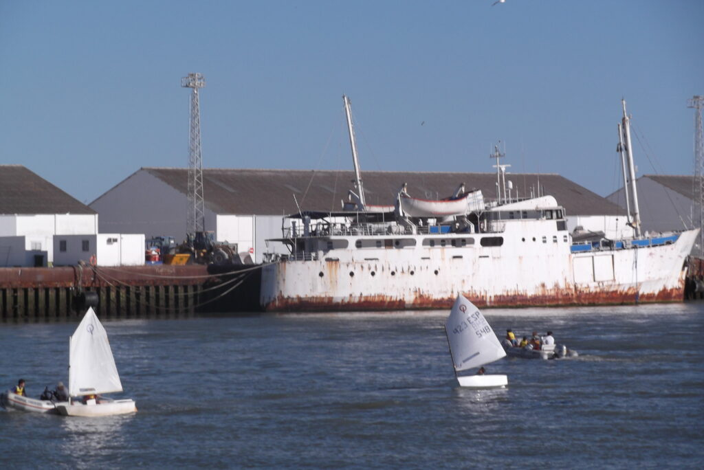 Puerto de Santa María / J. Carrascosa