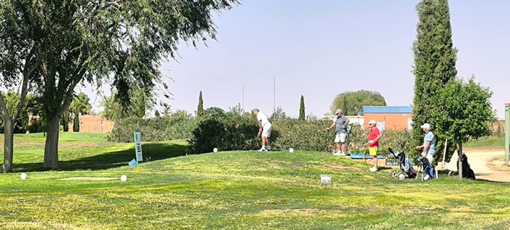 El Torneo de Ferias y Fiestas reúne a cerca de 130 golfistas en Abedul Golf / Ayto. Alcázar de San Juan