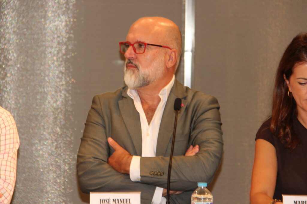 José Manuel Lucía Megías recibe la primera distinción de ‘Gran Sancho Panza’ / Ayto. Alcázar de San Juan