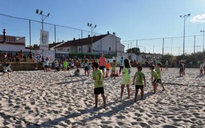 Miguelturra | Más de 120 participantes se reúnen en el III Torneo de Datchball PlayaLa cita reunió a equipos de Miguelturra, Ciudad Real y Valdemoro en una jornada centrada en la convivencia, el juego limpio y los valores educativos del deporte
