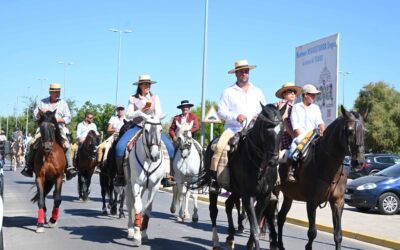 Miguelturra | El XXX Pasacalles de Amigos del Caballo llena de tradición ecuestre las calles del municipioJinetes, amazonas, caballos y carruajes recorrieron distintos barrios dentro de las Ferias y Fiestas, con participantes llegados también desde Calzada, Pozuelo, Bolaños y Ciudad Real