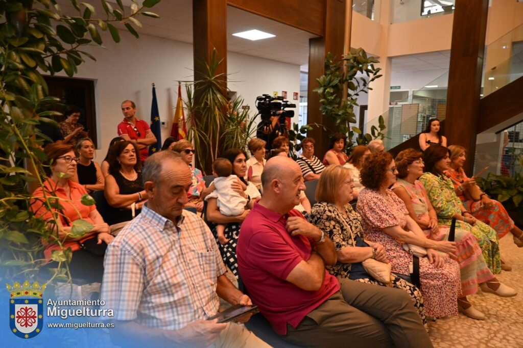 El Homenaje a la Persona de Mayor Edad reconoce la memoria viva de los mayores de Miguelturra / Ayto. Miguelturra