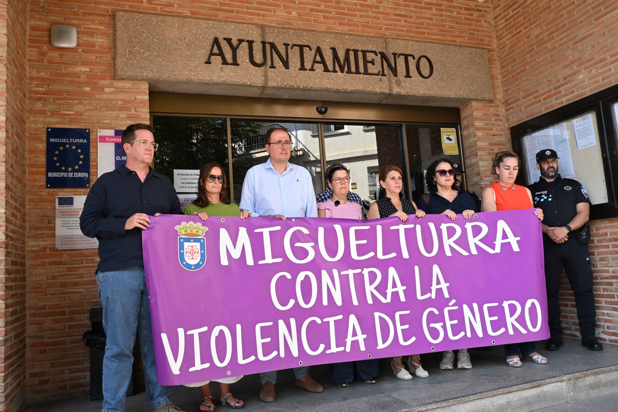Minuto de silencio / Ayto. Miguelturra Minuto de silencio / Ayto. Miguelturra