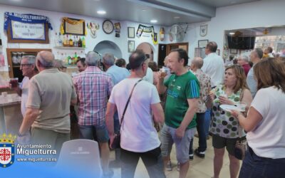 Miguelturra | ‘Vino al Centro’ reúne a cientos de vecinos en torno a la gastronomía y la convivenciaEl Círculo de Artesanos y Obreros celebró la quinta edición de su jornada gastronómica dentro de las Ferias y Fiestas patronales en honor a la Virgen de la Estrella
