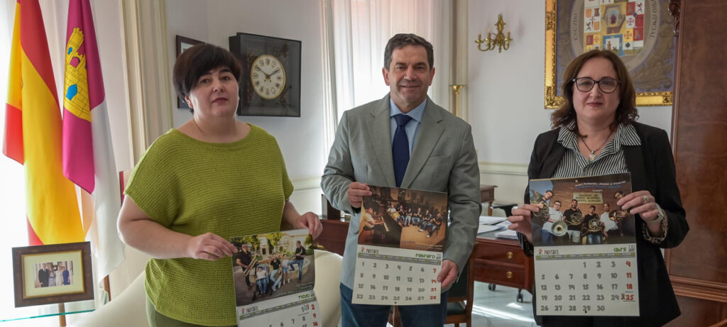 La Asociación de Padres y Amigos de Personas con Discapacidad de Bolaños de Calatrava (Padisbol) agradece a la Diputación la edición de su calendario solidario 2027 / Diputación Provincial de Ciudad Real